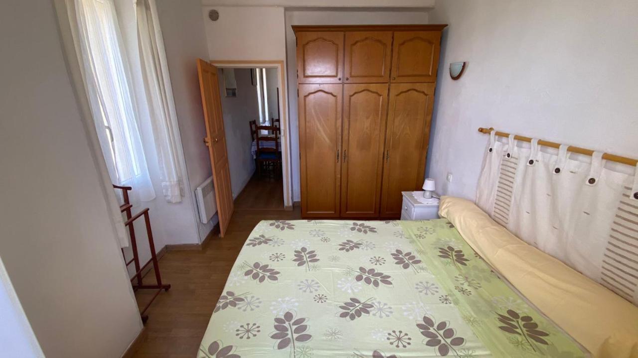 A Petricaghja Lägenhet Alata Exteriör bild