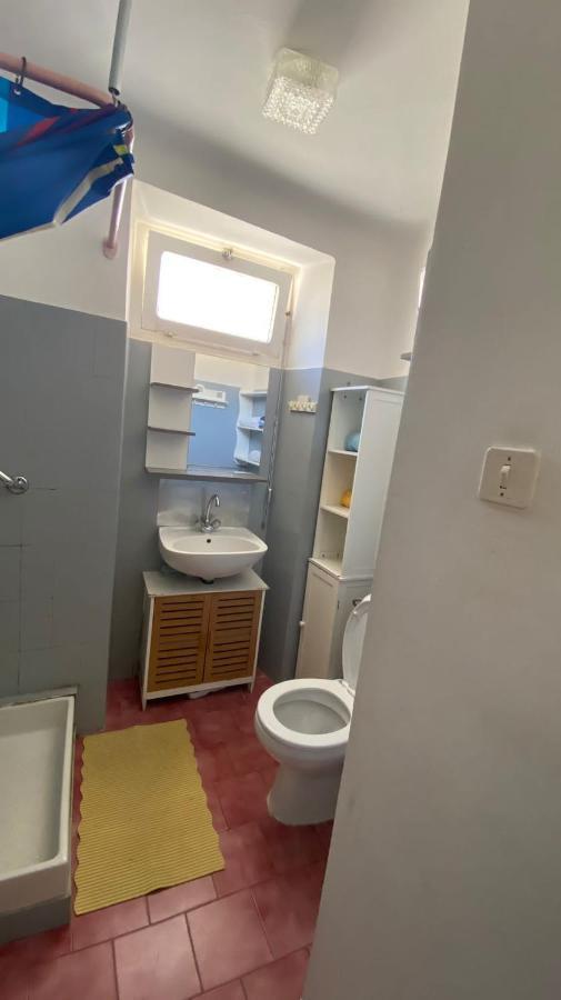 A Petricaghja Lägenhet Alata Exteriör bild
