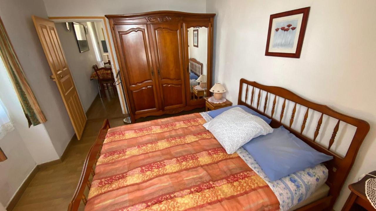 A Petricaghja Lägenhet Alata Exteriör bild