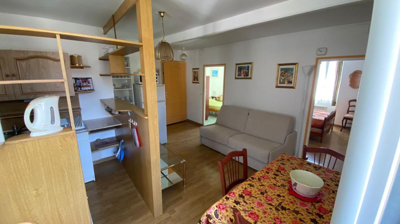 A Petricaghja Lägenhet Alata Exteriör bild